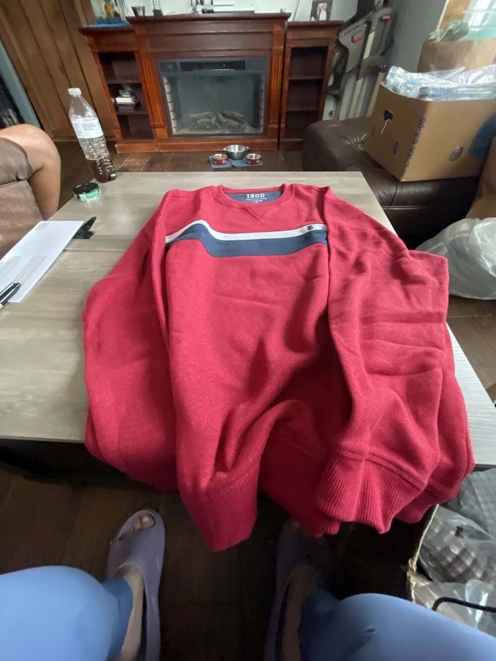 #A169 IZOD Advantage Performance Sweatshirt Size XL Red Striped